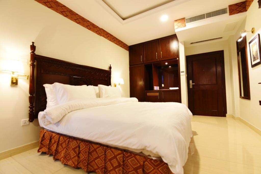 Viridi Hotels Islamabad Ngoại thất bức ảnh